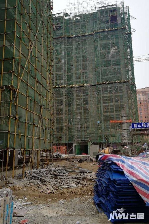 华泰学府春天实景图8