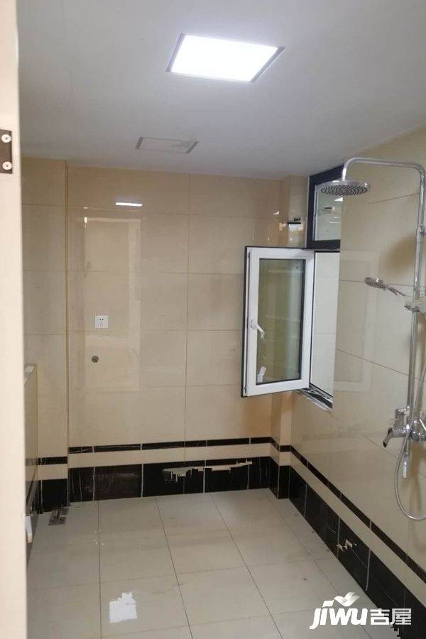 华泰学府春天样板间4